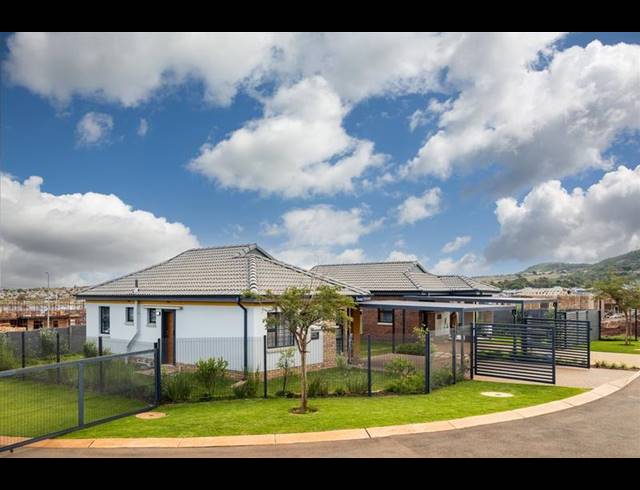 3 BEDROOM HOUSE FOR SALE IN LOTUS GARDENS